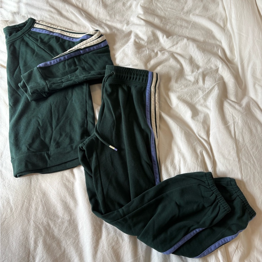 Green Jogger Tracksuit with Stripes